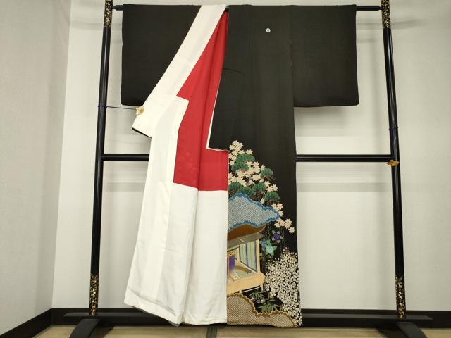 平和屋の平和屋着物●アンティーク　大正ロマン　黒留袖　刺繍　両褄　風景文　正絹　逸品　AABK7349ck｜アングル2