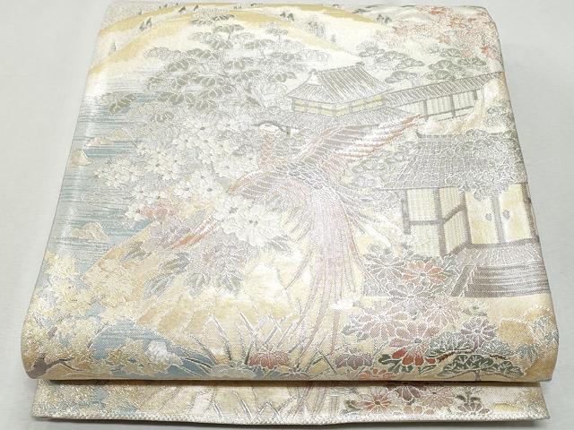 ■■■　サイズ　■■■ 長さ 432cm 幅 30.5cm程 ■■■　商品詳細　■■■ 【正絹】 詳細に関しましては、画像をご確認ください。 大変上質な逸品になります。 お安く出品致しますので、是非この機会にいかがでしょうか？ ■■■　注意事項　■■■ ■モニター発色の具合により色合いが異なる場合がございます。 ■寸法は多少の誤差が生じる場合がございますのでご了承ください。 ■縫込みの長さが左右非対称の場合は短い部分を記載しております。 左右非対称であってもご返品・お値引き等の保証は出来かねますので、ご了承の上ご購入をお願い致します。 ■シミ等のチェックには注意を払っておりますが、見落としがある場合もございますし、個人の見解も様々ですので神経質な方のご購入はお控えください。 ■箪笥に入っておりました着物や帯なので畳みシワや匂いがあるものもございます。 ■お休みは基本的に土日祝となりますが、その他臨時でお休みする場合がございますのでご了承ください。 ■商品の発送は平日のみの発送となります。 ■夜間と土曜、日曜日はお問い合わせの回答が遅れる場合がございます。 ■当店では、お直し、紋入れ、お手入れ等は承っておりません。 ■生地の状態（ヤケ、経年劣化等）によってはサイズ直しが出来ない場合がございます。 その点もどうかご了承のうえ、ご購入をお願いいたします。 ■弊社で取り扱う商品は一点ものにつき、時期や在庫状況に応じて金額が変更となる場合がございます。 ■検針は行っておりません。予めご了承いただきますようお願いいたします。 ■【洗える着物】と記載のある商品におきましては、商品お届け後に洗濯を行ってしまってからのご返品にはご対応しかねます。 念の為、専門店でのお手入れをお願いいたします。 ■着物のサイズ目安は下記を参考ください↓ ＜女性着物＞　お端折り次第で＋5cm　−1cmが着用可能サイズ 　例）身丈170cmの場合、身長160cm〜175cm ＜男性着物＞　身丈＋約25cm〜27cm程が適応身長 　例）身丈155cmの場合、身長180〜182cm