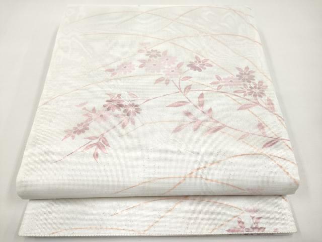 ■■■　サイズ　■■■ 長さ 448cm 幅 30.5cm程 ■■■　商品詳細　■■■ 【化繊・未使用】 状態は一度も締めておらず 特に目立ったシミ汚れなどもなく大変良い状態です。 お安く出品致しますので、是非この機会にいかがでしょうか？ ■■■　注意事項　■■■ ■モニター発色の具合により色合いが異なる場合がございます。 ■寸法は多少の誤差が生じる場合がございますのでご了承ください。 ■縫込みの長さが左右非対称の場合は短い部分を記載しております。 左右非対称であってもご返品・お値引き等の保証は出来かねますので、ご了承の上ご購入をお願い致します。 ■シミ等のチェックには注意を払っておりますが、見落としがある場合もございますし、個人の見解も様々ですので神経質な方のご購入はお控えください。 ■箪笥に入っておりました着物や帯なので畳みシワや匂いがあるものもございます。 ■お休みは基本的に土日祝となりますが、その他臨時でお休みする場合がございますのでご了承ください。 ■商品の発送は平日のみの発送となります。 ■夜間と土曜、日曜日はお問い合わせの回答が遅れる場合がございます。 ■当店では、お直し、紋入れ、お手入れ等は承っておりません。 ■生地の状態（ヤケ、経年劣化等）によってはサイズ直しが出来ない場合がございます。 その点もどうかご了承のうえ、ご購入をお願いいたします。 ■弊社で取り扱う商品は一点ものにつき、時期や在庫状況に応じて金額が変更となる場合がございます。 ■検針は行っておりません。予めご了承いただきますようお願いいたします。 ■【洗える着物】と記載のある商品におきましては、商品お届け後に洗濯を行ってしまってからのご返品にはご対応しかねます。 念の為、専門店でのお手入れをお願いいたします。 ■写真に写っている物が全てになります。それ以外の付属品はございませんのでご了承ください。 ■状態に関する写真につきましては、掲載可能な写真枚数に限りがあるため、各箇所につき1枚参考画像を掲載しております。 ■着物のサイズ目安は下記を参考ください↓ ＜女性着物＞　お端折り次第で＋5cm　－1cmが着用可能サイズ 　例）身丈170cmの場合、身長160cm～175cm ＜男性着物＞　身丈＋約25cm～27cm程が適応身長 　例）身丈155cmの場合、身長180～182cm