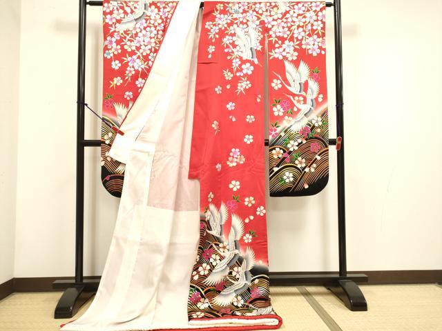 平和屋の平和屋本店●お引きずり・お引き摺り・引き振袖 和装 結婚式 舞妓 芸妓 芸者 衣装 立波飛鶴舞桜文 暈し染め 金銀彩 逸品 DABH4776du｜アングル2