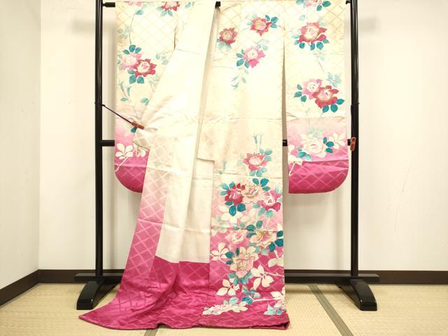 平和屋の平和屋本店●お引きずり・お引き摺り・引き振袖　和装　結婚式　舞妓　芸妓　芸者　衣装　刺繍　薔薇　暈し染め　金彩　逸品　DABH4797du｜アングル2