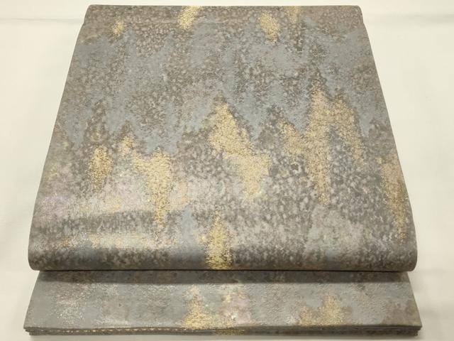 ■■■　サイズ　■■■ 長さ 440cm 幅 31cm程 ■■■　商品詳細　■■■ 【正絹】 詳細に関しましては、画像をご確認ください。 大変上質な逸品になります。 お安く出品致しますので、是非この機会にいかがでしょうか？ ■■■　注意事項　■■■ ■モニター発色の具合により色合いが異なる場合がございます。 ■寸法は多少の誤差が生じる場合がございますのでご了承ください。 ■縫込みの長さが左右非対称の場合は短い部分を記載しております。 左右非対称であってもご返品・お値引き等の保証は出来かねますので、ご了承の上ご購入をお願い致します。 ■シミ等のチェックには注意を払っておりますが、見落としがある場合もございますし、個人の見解も様々ですので神経質な方のご購入はお控えください。 ■箪笥に入っておりました着物や帯なので畳みシワや匂いがあるものもございます。 ■お休みは基本的に土日祝となりますが、その他臨時でお休みする場合がございますのでご了承ください。 ■商品の発送は平日のみの発送となります。 ■夜間と土曜、日曜日はお問い合わせの回答が遅れる場合がございます。 ■当店では、お直し、紋入れ、お手入れ等は承っておりません。 ■生地の状態（ヤケ、経年劣化等）によってはサイズ直しが出来ない場合がございます。 その点もどうかご了承のうえ、ご購入をお願いいたします。 ■弊社で取り扱う商品は一点ものにつき、時期や在庫状況に応じて金額が変更となる場合がございます。 ■検針は行っておりません。予めご了承いただきますようお願いいたします。 ■【洗える着物】と記載のある商品におきましては、商品お届け後に洗濯を行ってしまってからのご返品にはご対応しかねます。 念の為、専門店でのお手入れをお願いいたします。 ■写真に写っている物が全てになります。それ以外の付属品はございませんのでご了承ください。 ■状態に関する写真につきましては、掲載可能な写真枚数に限りがあるため、各箇所につき1枚参考画像を掲載しております。 ■着物のサイズ目安は下記を参考ください↓ ＜女性着物＞　お端折り次第で＋5cm　－1cmが着用可能サイズ 　例）身丈170cmの場合、身長160cm～175cm ＜男性着物＞　身丈＋約25cm～27cm程が適応身長 　例）身丈155cmの場合、身長180～182cm