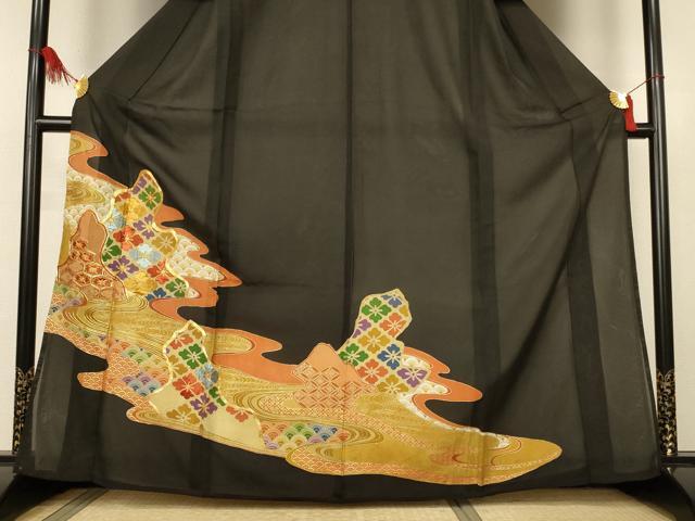 平和屋の平和屋着物＊夏物　黒留袖　絽　駒刺繍　流水吉祥文　金彩　正絹　逸品　AABK9436jd｜アングル3