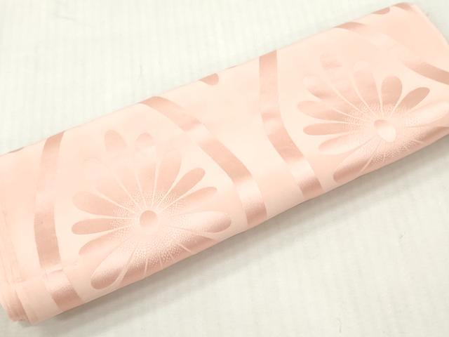 ■■■　サイズ　■■■ 長さ　　着尺分あり 幅　　　約38cm ■■■　商品詳細　■■■ 【正絹・未使用】 状態は接写画像のように表地所々・裏面所々に薄い汚れがございます。 大変上質な逸品になります。 お安く出品致しますので、是非この機会にいかがでしょうか？ ■■■　注意事項　■■■ ■モニター発色の具合により色合いが異なる場合がございます。 ■寸法は多少の誤差が生じる場合がございますのでご了承ください。 ■縫込みの長さが左右非対称の場合は短い部分を記載しております。 左右非対称であってもご返品・お値引き等の保証は出来かねますので、ご了承の上ご購入をお願い致します。 ■シミ等のチェックには注意を払っておりますが、見落としがある場合もございますし、個人の見解も様々ですので神経質な方のご購入はお控えください。 ■箪笥に入っておりました着物や帯なので畳みシワや匂いがあるものもございます。 ■お休みは基本的に土日祝となりますが、その他臨時でお休みする場合がございますのでご了承ください。 ■商品の発送は平日のみの発送となります。 ■夜間と土曜、日曜日はお問い合わせの回答が遅れる場合がございます。 ■当店では、お直し、紋入れ、お手入れ等は承っておりません。 ■生地の状態（ヤケ、経年劣化等）によってはサイズ直しが出来ない場合がございます。 その点もどうかご了承のうえ、ご購入をお願いいたします。 ■弊社で取り扱う商品は一点ものにつき、時期や在庫状況に応じて金額が変更となる場合がございます。 ■検針は行っておりません。予めご了承いただきますようお願いいたします。 ■【洗える着物】と記載のある商品におきましては、商品お届け後に洗濯を行ってしまってからのご返品にはご対応しかねます。 念の為、専門店でのお手入れをお願いいたします。 ■写真に写っている物が全てになります。それ以外の付属品はございませんのでご了承ください。 ■状態に関する写真につきましては、掲載可能な写真枚数に限りがあるため、各箇所につき1枚参考画像を掲載しております。 ■着物のサイズ目安は下記を参考ください↓ ＜女性着物＞　お端折り次第で＋5cm　－1cmが着用可能サイズ 　例）身丈170cmの場合、身長160cm～175cm ＜男性着物＞　身丈＋約25cm～27cm程が適応身長 　例）身丈155cmの場合、身長180～182cm