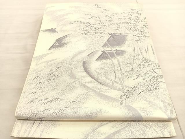 ■■■　サイズ　■■■ 長さ 412cm 幅 31cm程 ■■■　商品詳細　■■■ 【正絹・芯なし】 詳細に関しましては、画像をご確認ください。 大変上質な逸品になります。 お安く出品致しますので、是非この機会にいかがでしょうか？ ■■■　注意事項　■■■ ■モニター発色の具合により色合いが異なる場合がございます。 ■寸法は多少の誤差が生じる場合がございますのでご了承ください。 ■縫込みの長さが左右非対称の場合は短い部分を記載しております。 左右非対称であってもご返品・お値引き等の保証は出来かねますので、ご了承の上ご購入をお願い致します。 ■シミ等のチェックには注意を払っておりますが、見落としがある場合もございますし、個人の見解も様々ですので神経質な方のご購入はお控えください。 ■箪笥に入っておりました着物や帯なので畳みシワや匂いがあるものもございます。 ■お休みは基本的に土日祝となりますが、その他臨時でお休みする場合がございますのでご了承ください。 ■商品の発送は平日のみの発送となります。 ■夜間と土曜、日曜日はお問い合わせの回答が遅れる場合がございます。 ■当店では、お直し、紋入れ、お手入れ等は承っておりません。 ■生地の状態（ヤケ、経年劣化等）によってはサイズ直しが出来ない場合がございます。 その点もどうかご了承のうえ、ご購入をお願いいたします。 ■弊社で取り扱う商品は一点ものにつき、時期や在庫状況に応じて金額が変更となる場合がございます。 ■検針は行っておりません。予めご了承いただきますようお願いいたします。 ■【洗える着物】と記載のある商品におきましては、商品お届け後に洗濯を行ってしまってからのご返品にはご対応しかねます。 念の為、専門店でのお手入れをお願いいたします。 ■着物のサイズ目安は下記を参考ください↓ ＜女性着物＞　お端折り次第で＋5cm　−1cmが着用可能サイズ 　例）身丈170cmの場合、身長160cm〜175cm ＜男性着物＞　身丈＋約25cm〜27cm程が適応身長 　例）身丈155cmの場合、身長180〜182cm