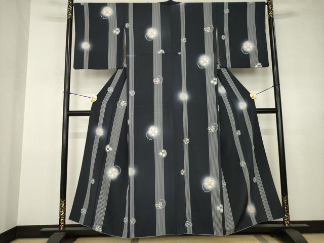 平和屋の平和屋着物●上質な小紋　雪輪重ね花文　蛍暈し　正絹　逸品　AABJ3159ck｜アングル2