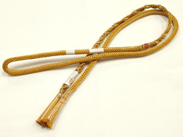■■■　サイズ　■■■ 長さ　約155.5cm（房を除く） ■■■　商品詳細　■■■ 【未使用】 状態は特に目立ったシミ汚れなどもなく大変良い状態です。 大変上質な逸品になります。 お安く出品致しますので、是非この機会にいかがでしょうか？ ※参考画像のように若干の糸よれがございます。 ■■■　注意事項　■■■ ■モニター発色の具合により色合いが異なる場合がございます。 ■寸法は多少の誤差が生じる場合がございますのでご了承ください。 ■縫込みの長さが左右非対称の場合は短い部分を記載しております。 左右非対称であってもご返品・お値引き等の保証は出来かねますので、ご了承の上ご購入をお願い致します。 ■シミ等のチェックには注意を払っておりますが、見落としがある場合もございますし、個人の見解も様々ですので神経質な方のご購入はお控えください。 ■箪笥に入っておりました着物や帯なので畳みシワや匂いがあるものもございます。 ■お休みは基本的に土日祝となりますが、その他臨時でお休みする場合がございますのでご了承ください。 ■商品の発送は平日のみの発送となります。 ■夜間と土曜、日曜日はお問い合わせの回答が遅れる場合がございます。 ■当店では、お直し、紋入れ、お手入れ等は承っておりません。 ■生地の状態（ヤケ、経年劣化等）によってはサイズ直しが出来ない場合がございます。 その点もどうかご了承のうえ、ご購入をお願いいたします。 ■弊社で取り扱う商品は一点ものにつき、時期や在庫状況に応じて金額が変更となる場合がございます。 ■検針は行っておりません。予めご了承いただきますようお願いいたします。 ■【洗える着物】と記載のある商品におきましては、商品お届け後に洗濯を行ってしまってからのご返品にはご対応しかねます。 念の為、専門店でのお手入れをお願いいたします。 ■写真に写っている物が全てになります。それ以外の付属品はございませんのでご了承ください。 ■状態に関する写真につきましては、掲載可能な写真枚数に限りがあるため、各箇所につき1枚参考画像を掲載しております。 ■着物のサイズ目安は下記を参考ください↓ ＜女性着物＞　お端折り次第で＋5cm　－1cmが着用可能サイズ 　例）身丈170cmの場合、身長160cm～175cm ＜男性着物＞　身丈＋約25cm～27cm程が適応身長 　例）身丈155cmの場合、身長180～182cm
