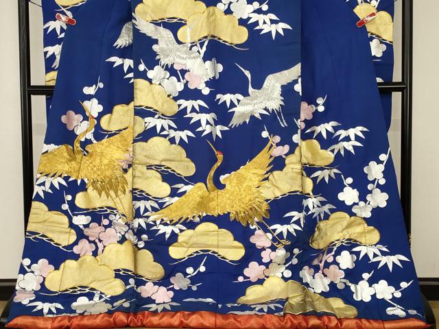 平和屋の平和屋本店●色打掛　和装　婚礼　神社挙式　花嫁　結婚式　駒刺繍　金銀彩　飛鶴花文　逸品　AABJ1214ou｜アングル3