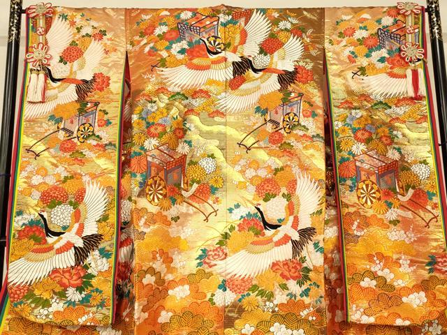 平和屋の平和屋本店●西陣工芸織　和装　色打掛　婚礼　結婚式　神社挙式　花嫁　唐織　金銀糸　慶松鶴　逸品　AABJ2654fw｜アングル3