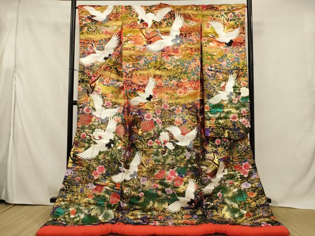 ■■■　サイズ　■■■ 身丈 186cm（肩から） 裄丈 66cm 袖丈 103.5cm　縫込み 7cm 袖幅 31.5cm 前幅 27.5cm 後幅 31cm 着物縫いこみ 内揚げ 0cm 裄 お袖側 約2cm　身頃側 約1cm ■■■　商品詳細　■■■ 【正絹・ふき綿仕立て】 状態は特に目立ったシミ汚れなどもなく大変良い状態です。 大変上質な逸品になります。 お安く出品致しますので、是非この機会にいかがでしょうか？ ■■■　注意事項　■■■ ■モニター発色の具合により色合いが異なる場合がございます。 ■寸法は多少の誤差が生じる場合がございますのでご了承ください。 ■縫込みの長さが左右非対称の場合は短い部分を記載しております。 左右非対称であってもご返品・お値引き等の保証は出来かねますので、ご了承の上ご購入をお願い致します。 ■シミ等のチェックには注意を払っておりますが、見落としがある場合もございますし、個人の見解も様々ですので神経質な方のご購入はお控えください。 ■箪笥に入っておりました着物や帯なので畳みシワや匂いがあるものもございます。 ■お休みは基本的に土日祝となりますが、その他臨時でお休みする場合がございますのでご了承ください。 ■商品の発送は平日のみの発送となります。 ■夜間と土曜、日曜日はお問い合わせの回答が遅れる場合がございます。 ■当店では、お直し、紋入れ、お手入れ等は承っておりません。 ■生地の状態（ヤケ、経年劣化等）によってはサイズ直しが出来ない場合がございます。 その点もどうかご了承のうえ、ご購入をお願いいたします。 ■弊社で取り扱う商品は一点ものにつき、時期や在庫状況に応じて金額が変更となる場合がございます。 ■検針は行っておりません。予めご了承いただきますようお願いいたします。 ■【洗える着物】と記載のある商品におきましては、商品お届け後に洗濯を行ってしまってからのご返品にはご対応しかねます。 念の為、専門店でのお手入れをお願いいたします。 ■写真に写っている物が全てになります。 それ以外の付属品はございませんのでご了承ください。 ■状態に関する写真につきましては、掲載可能な写真枚数に限りがあるため、 各箇所につき1枚参考画像を掲載しております。 ■着物のサイズ目安は下記を参考ください↓ ＜女性着物＞　お端折り次第で＋5cm　－10cmが着用可能サイズ 　例）身丈170cmの場合、身長160cm～175cm ＜男性着物＞　身丈＋約25cm～27cm程が適応身長 　例）身丈155cmの場合、身長180cm～182cm