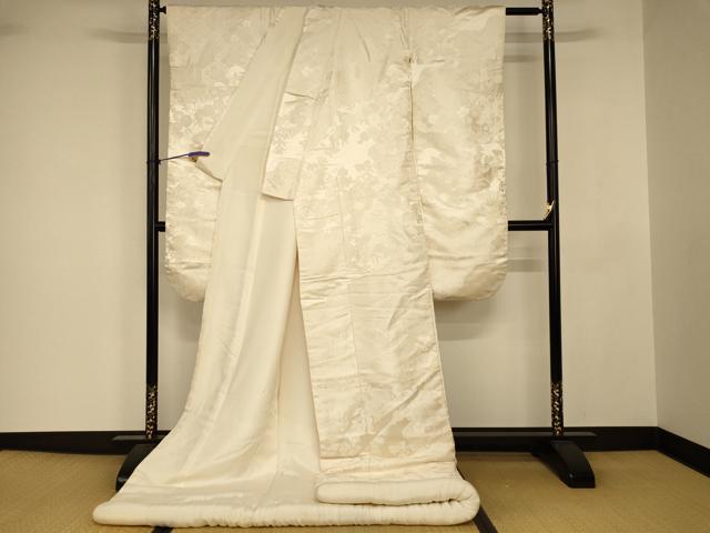 平和屋の平和屋本店●白打掛　白無垢　錦翔　和装　婚礼　結婚式　花嫁　神社挙式　唐織　飛鶴草花文　逸品　AABJ2676fw｜アングル2