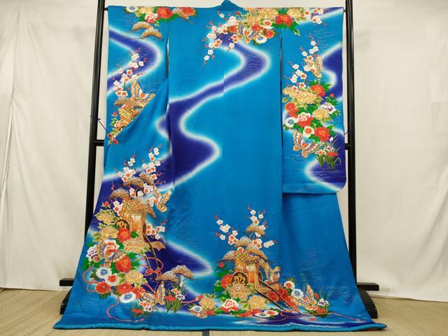 ■■■　サイズ　■■■ 身丈 185.5cm（肩から） 裄丈 66cm 袖丈 103cm　縫込み 3cm 袖幅 32cm 前幅 24cm 後幅 30cm 着物縫いこみ 内揚げ 0cm 裄 お袖側 約1cm　身頃側 約2cm ■■■　商品詳細　■■■ 【正絹・ふき綿仕立て・比翼仕立て・バチ衿】 状態は接写画像のようにふき綿部分に汚れ、後身頃に薄い汚れ、袖口にスレがございますが その他特に目立ったシミ汚れなどもなく大変良い状態です。 大変上質な逸品になります。 お安く出品致しますので、是非この機会にいかがでしょうか？ ■■■　注意事項　■■■ ■モニター発色の具合により色合いが異なる場合がございます。 ■寸法は多少の誤差が生じる場合がございますのでご了承ください。 ■縫込みの長さが左右非対称の場合は短い部分を記載しております。 左右非対称であってもご返品・お値引き等の保証は出来かねますので、ご了承の上ご購入をお願い致します。 ■シミ等のチェックには注意を払っておりますが、見落としがある場合もございますし、個人の見解も様々ですので神経質な方のご購入はお控えください。 ■箪笥に入っておりました着物や帯なので畳みシワや匂いがあるものもございます。 ■お休みは基本的に土日祝となりますが、その他臨時でお休みする場合がございますのでご了承ください。 ■商品の発送は平日のみの発送となります。 ■夜間と土曜、日曜日はお問い合わせの回答が遅れる場合がございます。 ■当店では、お直し、紋入れ、お手入れ等は承っておりません。 ■生地の状態（ヤケ、経年劣化等）によってはサイズ直しが出来ない場合がございます。 その点もどうかご了承のうえ、ご購入をお願いいたします。 ■弊社で取り扱う商品は一点ものにつき、時期や在庫状況に応じて金額が変更となる場合がございます。 ■検針は行っておりません。予めご了承いただきますようお願いいたします。 ■【洗える着物】と記載のある商品におきましては、商品お届け後に洗濯を行ってしまってからのご返品にはご対応しかねます。 念の為、専門店でのお手入れをお願いいたします。 ■写真に写っている物が全てになります。 それ以外の付属品はございませんのでご了承ください。 ■状態に関する写真につきましては、掲載可能な写真枚数に限りがあるため、 各箇所につき1枚参考画像を掲載しております。 ■着物のサイズ目安は下記を参考ください↓ ＜女性着物＞　お端折り次第で＋5cm　－10cmが着用可能サイズ 　例）身丈170cmの場合、身長160cm～175cm ＜男性着物＞　身丈＋約25cm～27cm程が適応身長 　例）身丈155cmの場合、身長180cm～182cm