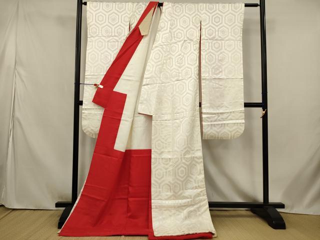 平和屋の平和屋本店●掛下・帯セット　打掛　和装　婚礼　花嫁　結婚式　神社挙式　亀甲花地紋　　逸品　AABJ8276ou｜アングル2