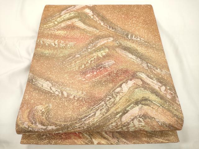 ■■■　サイズ　■■■ 長さ 450cm 幅 31cm程 ■■■　商品詳細　■■■ 【正絹】 状態は締めてはおりますが 特に目立ったシミ汚れなどもなく大変良い状態です。 大変上質な逸品になります。 お安く出品致しますので、是非この機会にいかがでしょうか？ ■■■　注意事項　■■■ ■モニター発色の具合により色合いが異なる場合がございます。 ■寸法は多少の誤差が生じる場合がございますのでご了承ください。 ■縫込みの長さが左右非対称の場合は短い部分を記載しております。 左右非対称であってもご返品・お値引き等の保証は出来かねますので、ご了承の上ご購入をお願い致します。 ■シミ等のチェックには注意を払っておりますが、見落としがある場合もございますし、個人の見解も様々ですので神経質な方のご購入はお控えください。 ■箪笥に入っておりました着物や帯なので畳みシワや匂いがあるものもございます。 ■お休みは基本的に土日祝となりますが、その他臨時でお休みする場合がございますのでご了承ください。 ■商品の発送は平日のみの発送となります。 ■夜間と土曜、日曜日はお問い合わせの回答が遅れる場合がございます。 ■当店では、お直し、紋入れ、お手入れ等は承っておりません。 ■生地の状態（ヤケ、経年劣化等）によってはサイズ直しが出来ない場合がございます。 その点もどうかご了承のうえ、ご購入をお願いいたします。 ■弊社で取り扱う商品は一点ものにつき、時期や在庫状況に応じて金額が変更となる場合がございます。 ■検針は行っておりません。予めご了承いただきますようお願いいたします。 ■【洗える着物】と記載のある商品におきましては、商品お届け後に洗濯を行ってしまってからのご返品にはご対応しかねます。 念の為、専門店でのお手入れをお願いいたします。 ■写真に写っている物が全てになります。それ以外の付属品はございませんのでご了承ください。 ■状態に関する写真につきましては、掲載可能な写真枚数に限りがあるため、各箇所につき1枚参考画像を掲載しております。 ■着物のサイズ目安は下記を参考ください↓ ＜女性着物＞　お端折り次第で＋5cm　－1cmが着用可能サイズ 　例）身丈170cmの場合、身長160cm～175cm ＜男性着物＞　身丈＋約25cm～27cm程が適応身長 　例）身丈155cmの場合、身長180～182cm