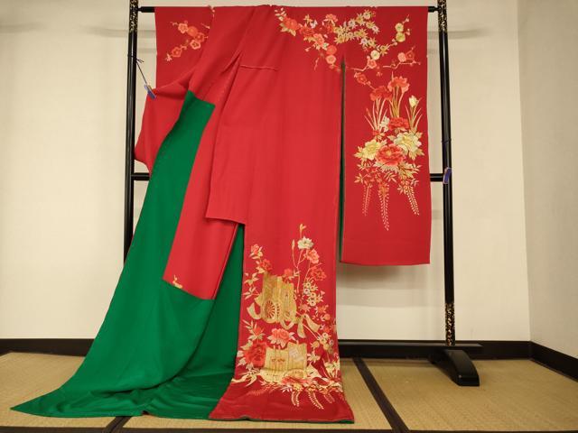 平和屋の平和屋本店●お引きずり・お引き摺り・引き振袖 仮絵羽 和装 結婚式 舞妓 芸妓 芸者 衣装 総刺繍 御所車枝花文 金銀糸 逸品 AABK8396fw｜アングル2