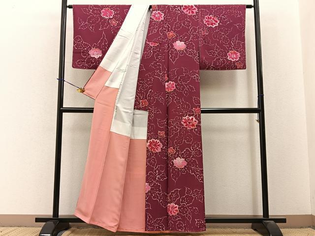平和屋の平和屋着物■上質な小紋 ろうけつ染め 草花文 正絹 逸品 未使用 BAAY3665hj｜アングル3