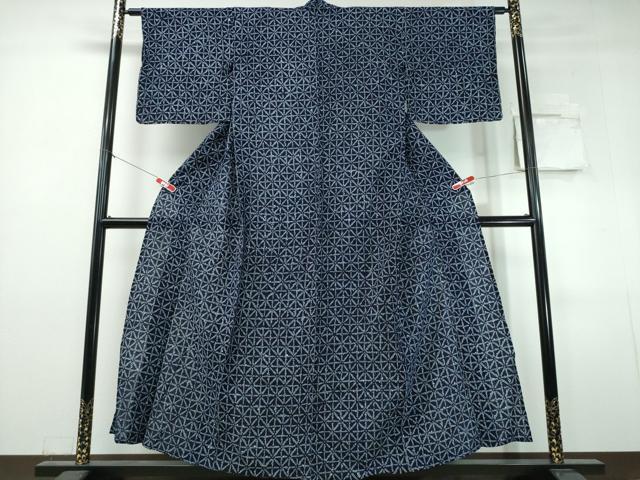 平和屋の平和屋着物∴夏物　浴衣　有松鳴海絞り　幾何学文様　綿　逸品　CABJ0364ng｜アングル2
