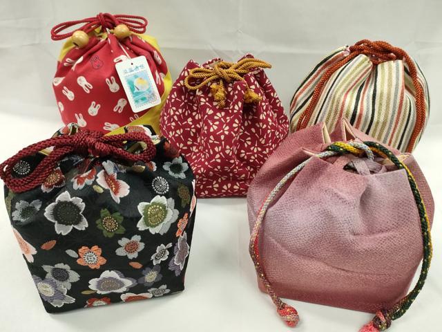 平和屋着物▼和装小物　和装バッグ　巾着まとめて5点　舞桜　うさぎ　縞　暈し　縮緬　綿　金糸　浴衣　袴　逸品　CABJ1580ju