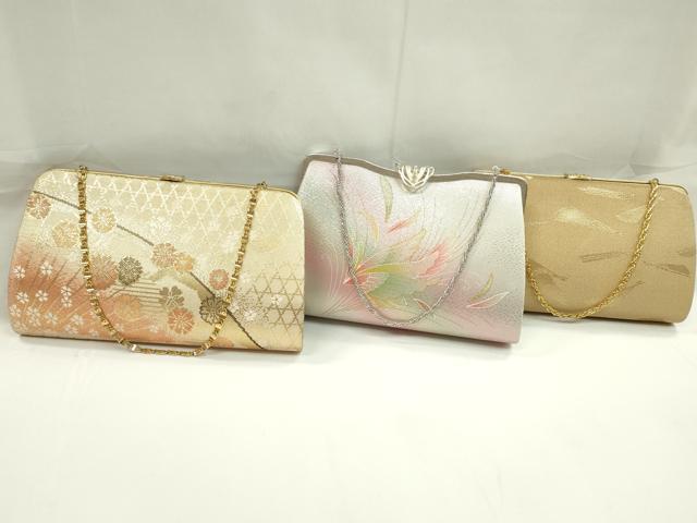 ■■■　商品詳細　■■■ ※こちらのお品はまとめての出品となりますので、 汚れ・サイズ等の詳細は記載しておりません。 ご理解の上でのご入札をお願い致します。 大変上質な逸品になります。 お安く出品致しますので、是非この機会にいかがでしょうか？ ■■■　注意事項　■■■ ■モニター発色の具合により色合いが異なる場合がございます。 ■寸法は多少の誤差が生じる場合がございますのでご了承ください。 ■縫込みの長さが左右非対称の場合は短い部分を記載しております。 左右非対称であってもご返品・お値引き等の保証は出来かねますので、ご了承の上ご購入をお願い致します。 ■シミ等のチェックには注意を払っておりますが、見落としがある場合もございますし、個人の見解も様々ですので神経質な方のご購入はお控えください。 ■箪笥に入っておりました着物や帯なので畳みシワや匂いがあるものもございます。 ■お休みは基本的に土日祝となりますが、その他臨時でお休みする場合がございますのでご了承ください。 ■商品の発送は平日のみの発送となります。 ■夜間と土曜、日曜日はお問い合わせの回答が遅れる場合がございます。 ■当店では、お直し、紋入れ、お手入れ等は承っておりません。 ■生地の状態（ヤケ、経年劣化等）によってはサイズ直しが出来ない場合がございます。 その点もどうかご了承のうえ、ご購入をお願いいたします。 ■弊社で取り扱う商品は一点ものにつき、時期や在庫状況に応じて金額が変更となる場合がございます。 ■検針は行っておりません。予めご了承いただきますようお願いいたします。 ■【洗える着物】と記載のある商品におきましては、商品お届け後に洗濯を行ってしまってからのご返品にはご対応しかねます。 念の為、専門店でのお手入れをお願いいたします。 ■写真に写っている物が全てになります。それ以外の付属品はございませんのでご了承ください。 ■状態に関する写真につきましては、掲載可能な写真枚数に限りがあるため、各箇所につき1枚参考画像を掲載しております。 ■着物のサイズ目安は下記を参考ください↓ ＜女性着物＞　お端折り次第で＋5cm　−1cmが着用可能サイズ 　例）身丈170cmの場合、身長160cm〜175cm ＜男性着物＞　身丈＋約25cm〜27cm程が適応身長 　例）身丈155cmの場合、身長180〜182cm