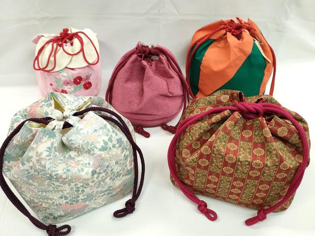 平和屋着物▼和装小物 和装バッグ 巾着まとめて5点 刺繍 鳳凰草花文 今様色 縮緬 綿 浴衣 未使用多数 逸品 CABL2429ju
