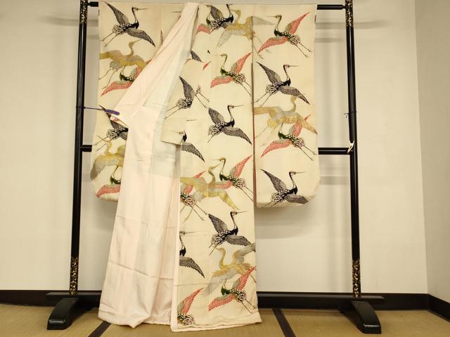 平和屋の平和屋本店●お引きずり・お引き摺り・引き振袖　和装　結婚式　舞妓　芸妓　芸者　衣装　飛鶴文　金銀糸　逸品　AABK8320fw｜アングル2