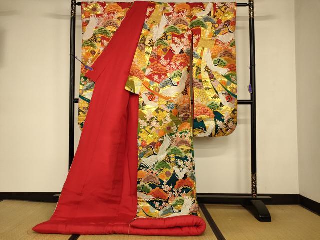 平和屋の平和屋本店●色打掛　和装　婚礼　結婚式　花嫁　神社挙式　唐織　飛鶴松竹梅束ね熨斗文　金銀糸　逸品　AABK8329fw｜アングル2