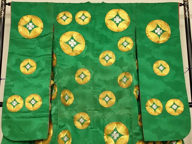 平和屋の平和屋本店●色打掛　和装　婚礼　結婚式　花嫁　神社挙式　駒刺繍　七宝花文　金銀糸　逸品　AABK8342fw｜アングル3
