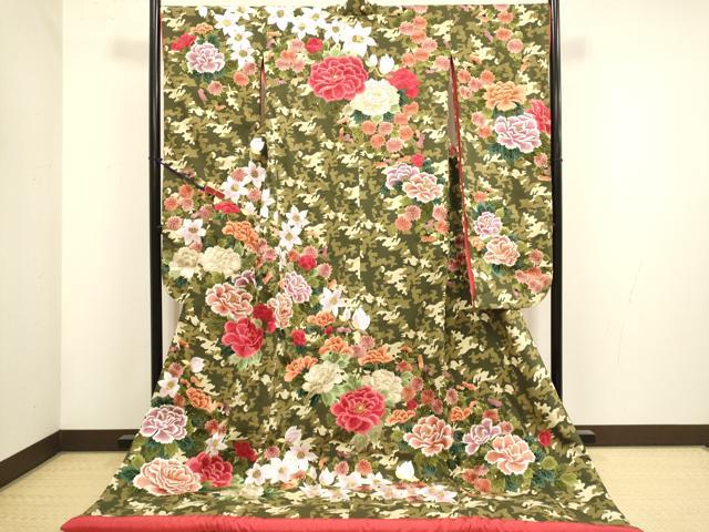 平和屋本店●打掛　お引きずり　和装　婚礼　結婚式　花嫁　神社挙式　総刺繍　迷彩柄　草花文　金糸　逸品　DABH4899du