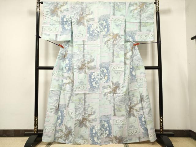 ■■■　サイズ　■■■ 身丈 165cm（肩から） 裄丈 68.5cm 袖丈 48cm　縫込み 1cm 袖幅 34cm 前幅 26cm 後幅 31.5cm 着物縫いこみ 内揚げ 0cm 裄 お袖側 約1.5cm　身頃側 約0cm ■■■　商品詳細　■■■ 【綿100％】 状態は接写画像のように後身頃・裏面にアク汚れ、 衿山・右袖後に薄いアク汚れがございますが その他特に目立ったシミ汚れなどもなく大変良い状態です。 お安く出品致しますので、是非この機会にいかがでしょうか？ ■■■　注意事項　■■■ ■モニター発色の具合により色合いが異なる場合がございます。 ■寸法は多少の誤差が生じる場合がございますのでご了承ください。 ■縫込みの長さが左右非対称の場合は短い部分を記載しております。 左右非対称であってもご返品・お値引き等の保証は出来かねますので、ご了承の上ご購入をお願い致します。 ■シミ等のチェックには注意を払っておりますが、見落としがある場合もございますし、個人の見解も様々ですので神経質な方のご購入はお控えください。 ■箪笥に入っておりました着物や帯なので畳みシワや匂いがあるものもございます。 ■お休みは基本的に土日祝となりますが、その他臨時でお休みする場合がございますのでご了承ください。 ■商品の発送は平日のみの発送となります。 ■夜間と土曜、日曜日はお問い合わせの回答が遅れる場合がございます。 ■当店では、お直し、紋入れ、お手入れ等は承っておりません。 ■生地の状態（ヤケ、経年劣化等）によってはサイズ直しが出来ない場合がございます。 その点もどうかご了承のうえ、ご購入をお願いいたします。 ■弊社で取り扱う商品は一点ものにつき、時期や在庫状況に応じて金額が変更となる場合がございます。 ■検針は行っておりません。予めご了承いただきますようお願いいたします。 ■【洗える着物】と記載のある商品におきましては、商品お届け後に洗濯を行ってしまってからのご返品にはご対応しかねます。 念の為、専門店でのお手入れをお願いいたします。 ■写真に写っている物が全てになります。それ以外の付属品はございませんのでご了承ください。 ■状態に関する写真につきましては、掲載可能な写真枚数に限りがあるため、各箇所につき1枚参考画像を掲載しております。 ■着物のサイズ目安は下記を参考ください↓ ＜女性着物＞　お端折り次第で＋5cm　−1cmが着用可能サイズ 　例）身丈170cmの場合、身長160cm〜175cm ＜男性着物＞　身丈＋約25cm〜27cm程が適応身長 　例）身丈155cmの場合、身長180〜182cm