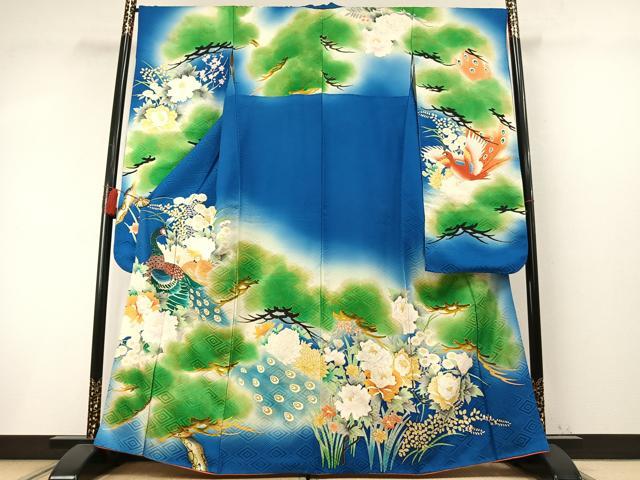 ■■■　サイズ　■■■ 身丈 162cm（肩から） 裄丈 67cm 袖丈 100cm　縫込み 4cm 袖幅 34.5cm 前幅 25cm 後幅 31cm 着物縫いこみ 内揚げ 3cm 裄 お袖側 約1.5cm　身頃側 約2cm ■■■　商品詳細　■■■ 【正絹・未使用】 状態は特に目立ったシミ汚れなどもなく大変良い状態です。 大変上質な逸品になります。 お安く出品致しますので、是非この機会にいかがでしょうか？ ■■■　注意事項　■■■ ■モニター発色の具合により色合いが異なる場合がございます。 ■寸法は多少の誤差が生じる場合がございますのでご了承ください。 ■縫込みの長さが左右非対称の場合は短い部分を記載しております。 左右非対称であってもご返品・お値引き等の保証は出来かねますので、ご了承の上ご購入をお願い致します。 ■シミ等のチェックには注意を払っておりますが、見落としがある場合もございますし、個人の見解も様々ですので神経質な方のご購入はお控えください。 ■箪笥に入っておりました着物や帯なので畳みシワや匂いがあるものもございます。 ■お休みは基本的に土日祝となりますが、その他臨時でお休みする場合がございますのでご了承ください。 ■商品の発送は平日のみの発送となります。 ■夜間と土曜、日曜日はお問い合わせの回答が遅れる場合がございます。 ■当店では、お直し、紋入れ、お手入れ等は承っておりません。 ■生地の状態（ヤケ、経年劣化等）によってはサイズ直しが出来ない場合がございます。 その点もどうかご了承のうえ、ご購入をお願いいたします。 ■弊社で取り扱う商品は一点ものにつき、時期や在庫状況に応じて金額が変更となる場合がございます。 ■検針は行っておりません。予めご了承いただきますようお願いいたします。 ■【洗える着物】と記載のある商品におきましては、商品お届け後に洗濯を行ってしまってからのご返品にはご対応しかねます。 念の為、専門店でのお手入れをお願いいたします。 ■写真に写っている物が全てになります。それ以外の付属品はございませんのでご了承ください。 ■状態に関する写真につきましては、掲載可能な写真枚数に限りがあるため、各箇所につき1枚参考画像を掲載しております。 ■着物のサイズ目安は下記を参考ください↓ ＜女性着物＞　お端折り次第で＋5cm　−1cmが着用可能サイズ 　例）身丈170cmの場合、身長160cm〜175cm ＜男性着物＞　身丈＋約25cm〜27cm程が適応身長 　例）身丈155cmの場合、身長180〜182cm