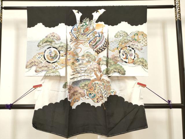 ■■■　サイズ　■■■ 【着物】 身丈 99cm（肩から） 裄丈 47.5cm 袖丈 57cm ■■■　商品詳細　■■■ 産着【表地：正絹・裏地：ポリエステル100％・五つ紋】 状態は接写画像のように 衿・紐・両袖前後・表地所々・衿裏・裏地・裾返しに薄い汚れがございます。 大変上質な逸品になりますので 気になる方はお手入れをされてお召しになられてはいかがでしょうか。 お安く出品致しますので、是非この機会にいかがでしょうか？ ※襦袢の付属がございません。 ■■■　注意事項　■■■ ■モニター発色の具合により色合いが異なる場合がございます。 ■寸法は多少の誤差が生じる場合がございますのでご了承ください。 ■縫込みの長さが左右非対称の場合は短い部分を記載しております。 左右非対称であってもご返品・お値引き等の保証は出来かねますので、ご了承の上ご購入をお願い致します。 ■シミ等のチェックには注意を払っておりますが、見落としがある場合もございますし、個人の見解も様々ですので神経質な方のご購入はお控えください。 ■汚れやシミの種類につきましては、専門ではない為、正確な判別が難しく商品説明では種類を特定せず、汚れやシミと記載させております。 恐れ入りますが、ご了承くださいますようお願い申し上げます。 ■箪笥に入っておりました着物や帯なので畳みシワや匂いがあるものもございます。 ■お休みは基本的に土日祝となりますが、その他臨時でお休みする場合がございますのでご了承ください。 ■商品の発送は平日のみの発送となります。 ■夜間と土曜、日曜日はお問い合わせの回答が遅れる場合がございます。 ■当店では、お直し、紋入れ、お手入れ等は承っておりません。 ■生地の状態（ヤケ、経年劣化等）によってはサイズ直しが出来ない場合がございます。 その点もどうかご了承のうえ、ご購入をお願いいたします。 ■弊社で取り扱う商品は一点ものにつき、時期や在庫状況に応じて金額が変更となる場合がございます。 ■検針は行っておりません。予めご了承いただきますようお願いいたします。 ■【洗える着物】と記載のある商品におきましては、商品お届け後に洗濯を行ってしまってからのご返品にはご対応しかねます。 念の為、専門店でのお手入れをお願いいたします。 ■写真に写っている物が全てになります。それ以外の付属品はございませんのでご了承ください。 ■状態に関する写真につきましては、掲載可能な写真枚数に限りがあるため、各箇所につき1枚参考画像を掲載しております。 ■着物のサイズ目安は下記を参考ください↓ ＜女性着物＞　お端折り次第で＋5cm　−1cmが着用可能サイズ 　例）身丈170cmの場合、身長160cm〜175cm ＜男性着物＞　身丈＋約25cm〜27cm程が適応身長 　例）身丈155cmの場合、身長180〜182cm