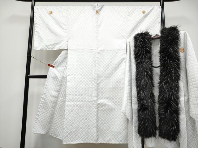 平和屋着物●極上 男性 紋付き・羽織・ファーセット 舞台衣装 白地 洗える着物 逸品 CYAA4449s6