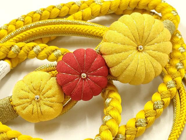 ■■■　サイズ　■■■ 長さ　約157.5cm（房を除く） ■■■　商品詳細　■■■ 【正絹・未使用】 状態は特に目立ったシミ汚れなどもなく大変良い状態です。 大変上質な逸品になります。 お安く出品致しますので、是非この機会にいかがでしょうか？ ■■■　注意事項　■■■ ■モニター発色の具合により色合いが異なる場合がございます。 ■寸法は多少の誤差が生じる場合がございますのでご了承ください。 ■縫込みの長さが左右非対称の場合は短い部分を記載しております。 左右非対称であってもご返品・お値引き等の保証は出来かねますので、ご了承の上ご購入をお願い致します。 ■シミ等のチェックには注意を払っておりますが、見落としがある場合もございますし、個人の見解も様々ですので神経質な方のご購入はお控えください。 ■箪笥に入っておりました着物や帯なので畳みシワや匂いがあるものもございます。 ■お休みは基本的に土日祝となりますが、その他臨時でお休みする場合がございますのでご了承ください。 ■商品の発送は平日のみの発送となります。 ■夜間と土曜、日曜日はお問い合わせの回答が遅れる場合がございます。 ■当店では、お直し、紋入れ、お手入れ等は承っておりません。 ■生地の状態（ヤケ、経年劣化等）によってはサイズ直しが出来ない場合がございます。 その点もどうかご了承のうえ、ご購入をお願いいたします。 ■弊社で取り扱う商品は一点ものにつき、時期や在庫状況に応じて金額が変更となる場合がございます。 ■検針は行っておりません。予めご了承いただきますようお願いいたします。 ■【洗える着物】と記載のある商品におきましては、商品お届け後に洗濯を行ってしまってからのご返品にはご対応しかねます。 念の為、専門店でのお手入れをお願いいたします。 ■着物のサイズ目安は下記を参考ください↓ ＜女性着物＞　お端折り次第で＋5cm　−1cmが着用可能サイズ 　例）身丈170cmの場合、身長160cm〜175cm ＜男性着物＞　身丈＋約25cm〜27cm程が適応身長 　例）身丈155cmの場合、身長180〜182cm