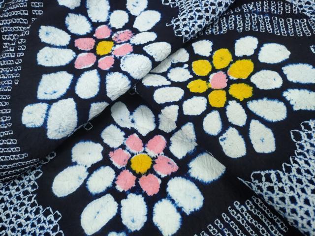 ■■■　サイズ　■■■ 身丈 156.5cm（肩から） 裄丈 64.5cm 袖丈 46cm　縫込み 2cm 袖幅 33cm 前幅 23.5cm 後幅 30.5cm 着物縫いこみ 内揚げ 0cm 裄 お袖側 約0cm　身頃側 約0cm ■■■...