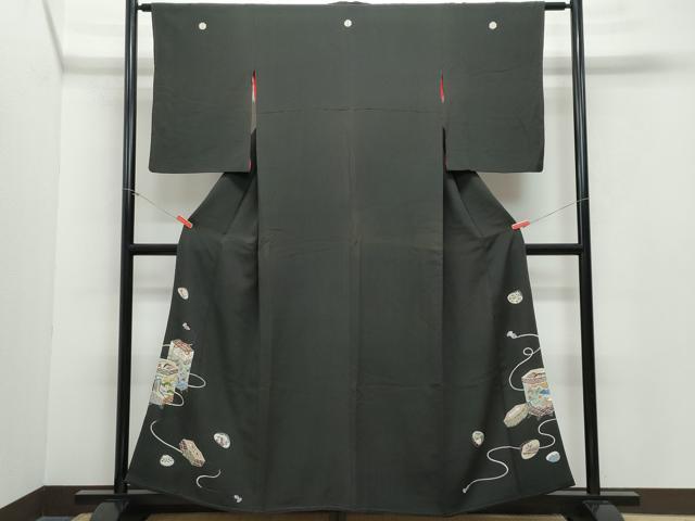 平和屋着物●アンティーク　大正ロマン　黒留袖　刺繍　貝桶飛鶴宝尽くし松文　金糸　正絹　逸品　CAAZ0949vf