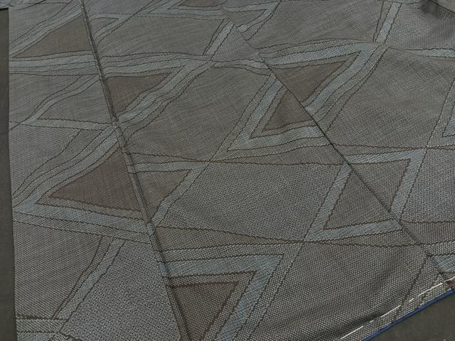 平和屋着物●本場大島紬 7マルキ 幾何学文様 正絹 逸品 未使用 BAAQ2990pk
