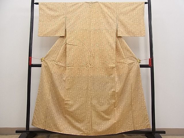 平和屋の平和屋着物■上質な紬 幾何学花唐草文 逸品 n-pk1488｜アングル2