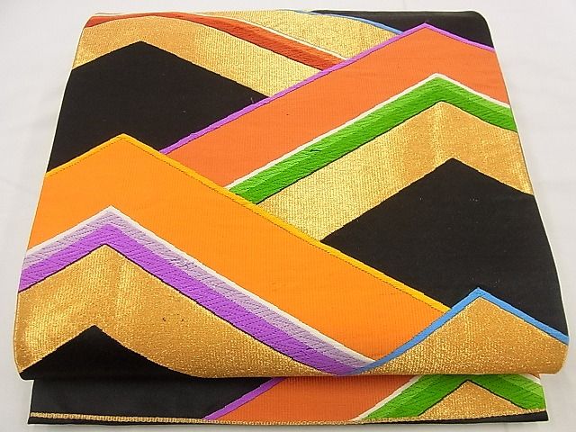 平和屋着物■六通柄袋帯　唐織　菱重ね　黒地　金糸　逸品　n-iz1630