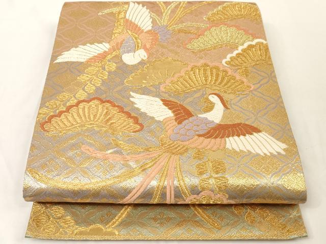 ■■■　サイズ　■■■ 長さ 424cm 幅 30cm程 ■■■　商品詳細　■■■ 【正絹・芯なし・関西仕立て】 詳細に関しましては、画像をご確認ください。 大変上質な逸品になります。 お安く出品致しますので、是非この機会にいかがでしょうか？ ■■■　注意事項　■■■ ■モニター発色の具合により色合いが異なる場合がございます。 ■寸法は多少の誤差が生じる場合がございますのでご了承ください。 ■縫込みの長さが左右非対称の場合は短い部分を記載しております。 左右非対称であってもご返品・お値引き等の保証は出来かねますので、ご了承の上ご購入をお願い致します。 ■シミ等のチェックには注意を払っておりますが、見落としがある場合もございますし、個人の見解も様々ですので神経質な方のご購入はお控えください。 ■箪笥に入っておりました着物や帯なので畳みシワや匂いがあるものもございます。 ■お休みは基本的に土日祝となりますが、その他臨時でお休みする場合がございますのでご了承ください。 ■商品の発送は平日のみの発送となります。 ■夜間と土曜、日曜日はお問い合わせの回答が遅れる場合がございます。 ■当店では、お直し、紋入れ、お手入れ等は承っておりません。 ■生地の状態（ヤケ、経年劣化等）によってはサイズ直しが出来ない場合がございます。 その点もどうかご了承のうえ、ご購入をお願いいたします。 ■弊社で取り扱う商品は一点ものにつき、時期や在庫状況に応じて金額が変更となる場合がございます。 ■検針は行っておりません。予めご了承いただきますようお願いいたします。 ■【洗える着物】と記載のある商品におきましては、商品お届け後に洗濯を行ってしまってからのご返品にはご対応しかねます。 念の為、専門店でのお手入れをお願いいたします。 ■着物のサイズ目安は下記を参考ください↓ ＜女性着物＞　お端折り次第で＋5cm　−1cmが着用可能サイズ 　例）身丈170cmの場合、身長160cm〜175cm ＜男性着物＞　身丈＋約25cm〜27cm程が適応身長 　例）身丈155cmの場合、身長180〜182cm