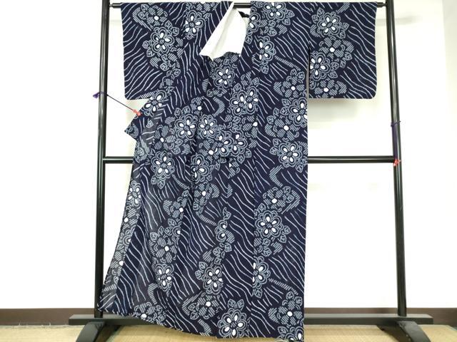 平和屋の平和屋着物∴夏物　浴衣　有松鳴海絞り　舞花文　綿　逸品　DABI3322cd｜アングル2
