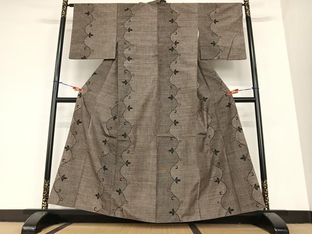 平和屋着物●上質な紬　花唐草文　正絹　逸品　AABA0381zg