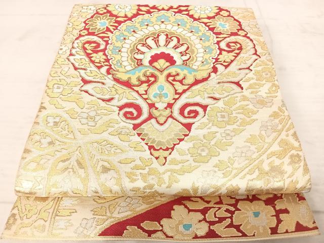 ■■■　サイズ　■■■ 長さ 412cm 幅 31cm程 ■■■　商品詳細　■■■ 【正絹・芯なし】 詳細に関しましては、画像をご確認ください。 大変上質な逸品になります。 お安く出品致しますので、是非この機会にいかがでしょうか？ ■■■　注意事項　■■■ ■モニター発色の具合により色合いが異なる場合がございます。 ■寸法は多少の誤差が生じる場合がございますのでご了承ください。 ■縫込みの長さが左右非対称の場合は短い部分を記載しております。 左右非対称であってもご返品・お値引き等の保証は出来かねますので、ご了承の上ご購入をお願い致します。 ■シミ等のチェックには注意を払っておりますが、見落としがある場合もございますし、個人の見解も様々ですので神経質な方のご購入はお控えください。 ■箪笥に入っておりました着物や帯なので畳みシワや匂いがあるものもございます。 ■お休みは基本的に土日祝となりますが、その他臨時でお休みする場合がございますのでご了承ください。 ■商品の発送は平日のみの発送となります。 ■夜間と土曜、日曜日はお問い合わせの回答が遅れる場合がございます。 ■当店では、お直し、紋入れ、お手入れ等は承っておりません。 ■生地の状態（ヤケ、経年劣化等）によってはサイズ直しが出来ない場合がございます。 その点もどうかご了承のうえ、ご購入をお願いいたします。 ■弊社で取り扱う商品は一点ものにつき、時期や在庫状況に応じて金額が変更となる場合がございます。 ■検針は行っておりません。予めご了承いただきますようお願いいたします。 ■【洗える着物】と記載のある商品におきましては、商品お届け後に洗濯を行ってしまってからのご返品にはご対応しかねます。 念の為、専門店でのお手入れをお願いいたします。 ■着物のサイズ目安は下記を参考ください↓ ＜女性着物＞　お端折り次第で＋5cm　−1cmが着用可能サイズ 　例）身丈170cmの場合、身長160cm〜175cm ＜男性着物＞　身丈＋約25cm〜27cm程が適応身長 　例）身丈155cmの場合、身長180〜182cm