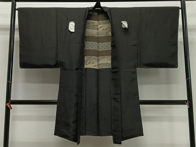 平和屋着物∞男性　長羽織　黒紋付　羽裏：風景文　正絹　逸品　未使用　CABC3174ua