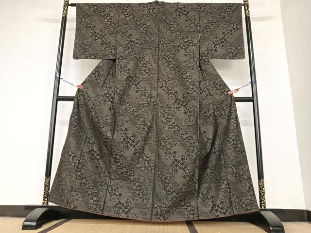 平和屋着物●本場大島紬　泥染め　草花文　正絹　逸品　AABA0227zg