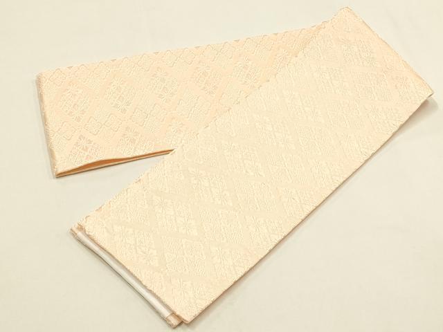 ■■■　商品詳細　■■■ 状態は参考画像のように唐織部分に若干の糸よれがございます。 その他特に目立ったシミ汚れなどもなく大変良い状態です。 大変上質な逸品になります。 お安く出品致しますので、是非この機会にいかがでしょうか？ ■■■　注意事項　■■■ ■モニター発色の具合により色合いが異なる場合がございます。 ■寸法は多少の誤差が生じる場合がございますのでご了承ください。 ■縫込みの長さが左右非対称の場合は短い部分を記載しております。 左右非対称であってもご返品・お値引き等の保証は出来かねますので、ご了承の上ご購入をお願い致します。 ■シミ等のチェックには注意を払っておりますが、見落としがある場合もございますし、個人の見解も様々ですので神経質な方のご購入はお控えください。 ■箪笥に入っておりました着物や帯なので畳みシワや匂いがあるものもございます。 ■お休みは基本的に土日祝となりますが、その他臨時でお休みする場合がございますのでご了承ください。 ■商品の発送は平日のみの発送となります。 ■夜間と土曜、日曜日はお問い合わせの回答が遅れる場合がございます。 ■当店では、お直し、紋入れ、お手入れ等は承っておりません。 ■生地の状態（ヤケ、経年劣化等）によってはサイズ直しが出来ない場合がございます。 その点もどうかご了承のうえ、ご購入をお願いいたします。 ■弊社で取り扱う商品は一点ものにつき、時期や在庫状況に応じて金額が変更となる場合がございます。 ■検針は行っておりません。予めご了承いただきますようお願いいたします。 ■【洗える着物】と記載のある商品におきましては、商品お届け後に洗濯を行ってしまってからのご返品にはご対応しかねます。 念の為、専門店でのお手入れをお願いいたします。 ■着物のサイズ目安は下記を参考ください↓ ＜女性着物＞　お端折り次第で＋5cm　−1cmが着用可能サイズ 　例）身丈170cmの場合、身長160cm〜175cm ＜男性着物＞　身丈＋約25cm〜27cm程が適応身長 　例）身丈155cmの場合、身長180〜182cm