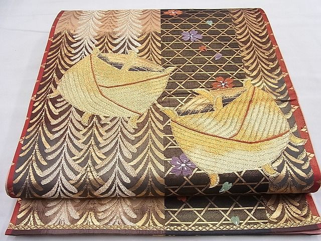 平和屋着物◎六通柄袋帯　唐織　糸巻車舞桜文　金糸　逸品　BAAH7946ea