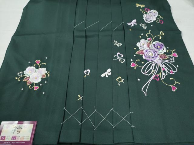 平和屋着物●女性　行灯袴　総刺繍　花唐草文　高麗納戸色　卒業式　洗える着物　未使用　CAAU2356yc