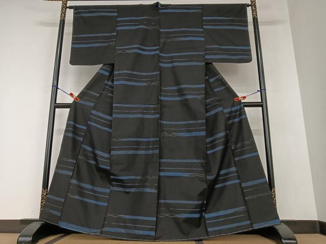 平和屋着物○本場大島紬 残糸織 やたら織 横段文 正絹 逸品 AAAY4694ck