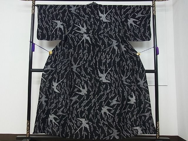 平和屋本店■極上 夏物 浴衣 有松鳴海絞り 飛鳥文 燕 黒地 綿 逸品 CZAA0633s4