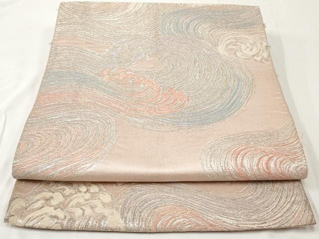 ■■■　サイズ　■■■ 長さ 420cm 幅 31cm程 ■■■　商品詳細　■■■ 【正絹・芯なし】 詳細に関しましては、画像をご確認ください。 大変上質な逸品になります。 お安く出品致しますので、是非この機会にいかがでしょうか？ ■■■　注意事項　■■■ ■モニター発色の具合により色合いが異なる場合がございます。 ■寸法は多少の誤差が生じる場合がございますのでご了承ください。 ■縫込みの長さが左右非対称の場合は短い部分を記載しております。 左右非対称であってもご返品・お値引き等の保証は出来かねますので、ご了承の上ご購入をお願い致します。 ■シミ等のチェックには注意を払っておりますが、見落としがある場合もございますし、個人の見解も様々ですので神経質な方のご購入はお控えください。 ■箪笥に入っておりました着物や帯なので畳みシワや匂いがあるものもございます。 ■お休みは基本的に土日祝となりますが、その他臨時でお休みする場合がございますのでご了承ください。 ■商品の発送は平日のみの発送となります。 ■夜間と土曜、日曜日はお問い合わせの回答が遅れる場合がございます。 ■当店では、お直し、紋入れ、お手入れ等は承っておりません。 ■生地の状態（ヤケ、経年劣化等）によってはサイズ直しが出来ない場合がございます。 その点もどうかご了承のうえ、ご購入をお願いいたします。 ■弊社で取り扱う商品は一点ものにつき、時期や在庫状況に応じて金額が変更となる場合がございます。 ■検針は行っておりません。予めご了承いただきますようお願いいたします。 ■【洗える着物】と記載のある商品におきましては、商品お届け後に洗濯を行ってしまってからのご返品にはご対応しかねます。 念の為、専門店でのお手入れをお願いいたします。 ■着物のサイズ目安は下記を参考ください↓ ＜女性着物＞　お端折り次第で＋5cm　−1cmが着用可能サイズ 　例）身丈170cmの場合、身長160cm〜175cm ＜男性着物＞　身丈＋約25cm〜27cm程が適応身長 　例）身丈155cmの場合、身長180〜182cm